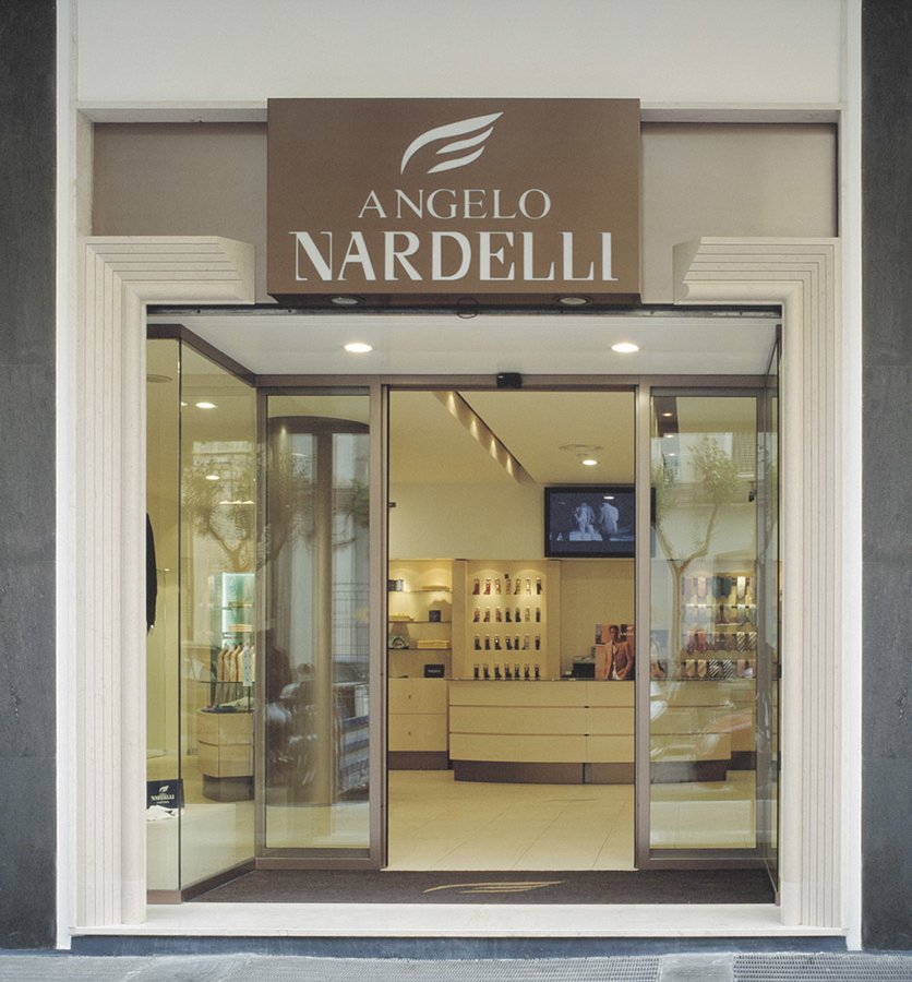 Nardelli Progetto Arredi Su Misura Vetrina